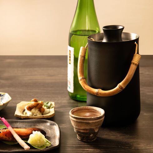 酒類専門のWEBメディア「たのしいお酒.jp」にて当社製品の「酒燗器